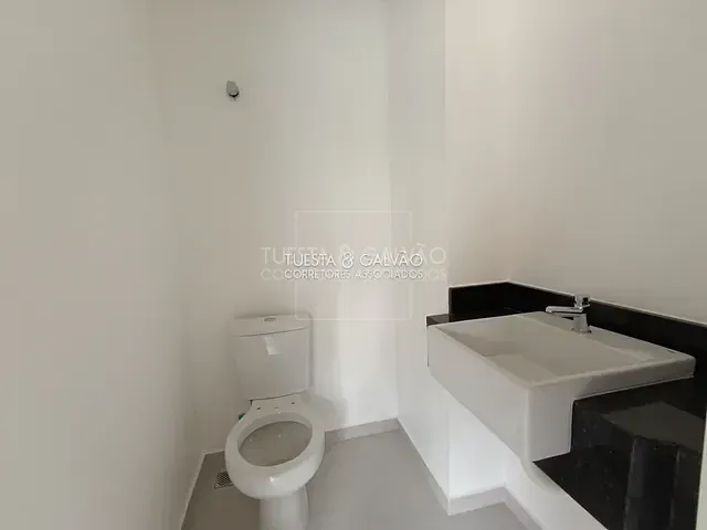 Conjunto comercial com 41m², à venda, no bairro Centro em Curitiba