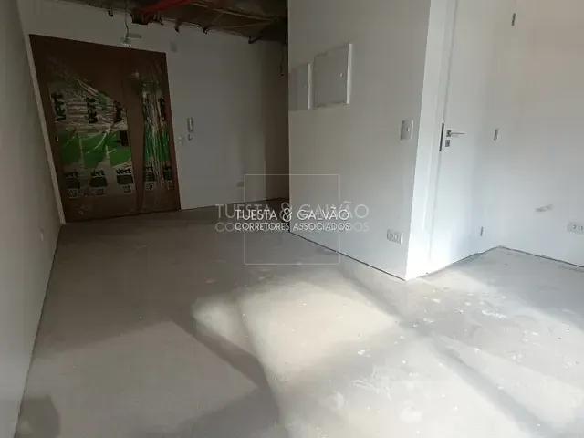 Conjunto comercial com 41m², à venda, no bairro Centro em Curitiba