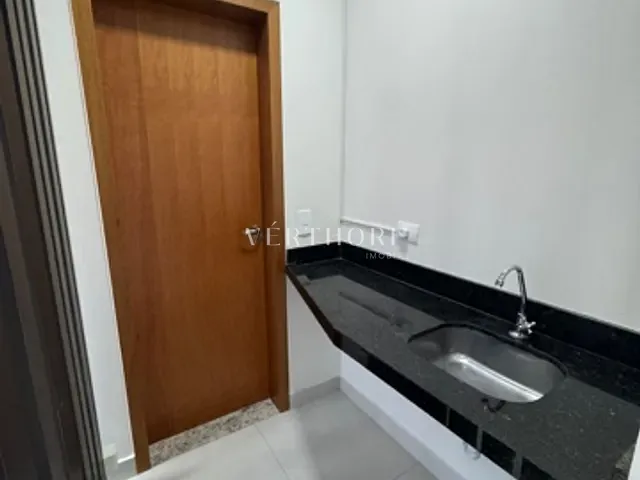 Sala para alugar, no bairro Centro em Londrina
