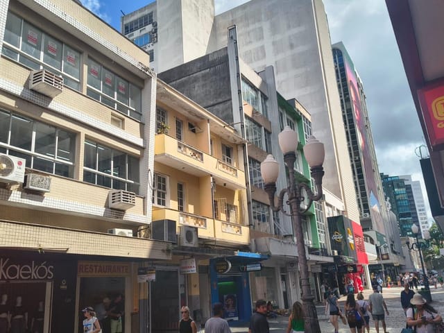 Sala para alugar, no bairro Centro em Florianópolis
