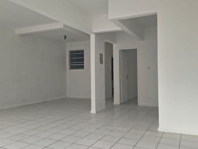 Sala para alugar, no bairro Centro em Florianópolis