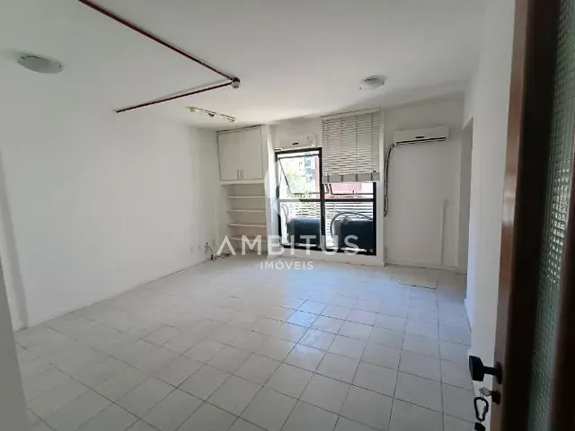 Sala com 32m², para alugar, no bairro Pituba em Salvador