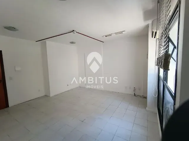 Sala com 32m², para alugar, no bairro Pituba em Salvador