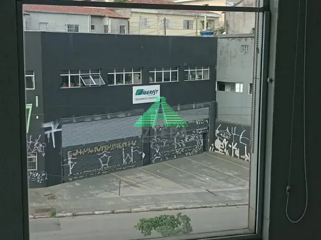 Sala para alugar, no bairro Vila Leonor em Guarulhos
