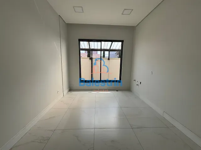Sala para alugar, no bairro Centro em Fraiburgo