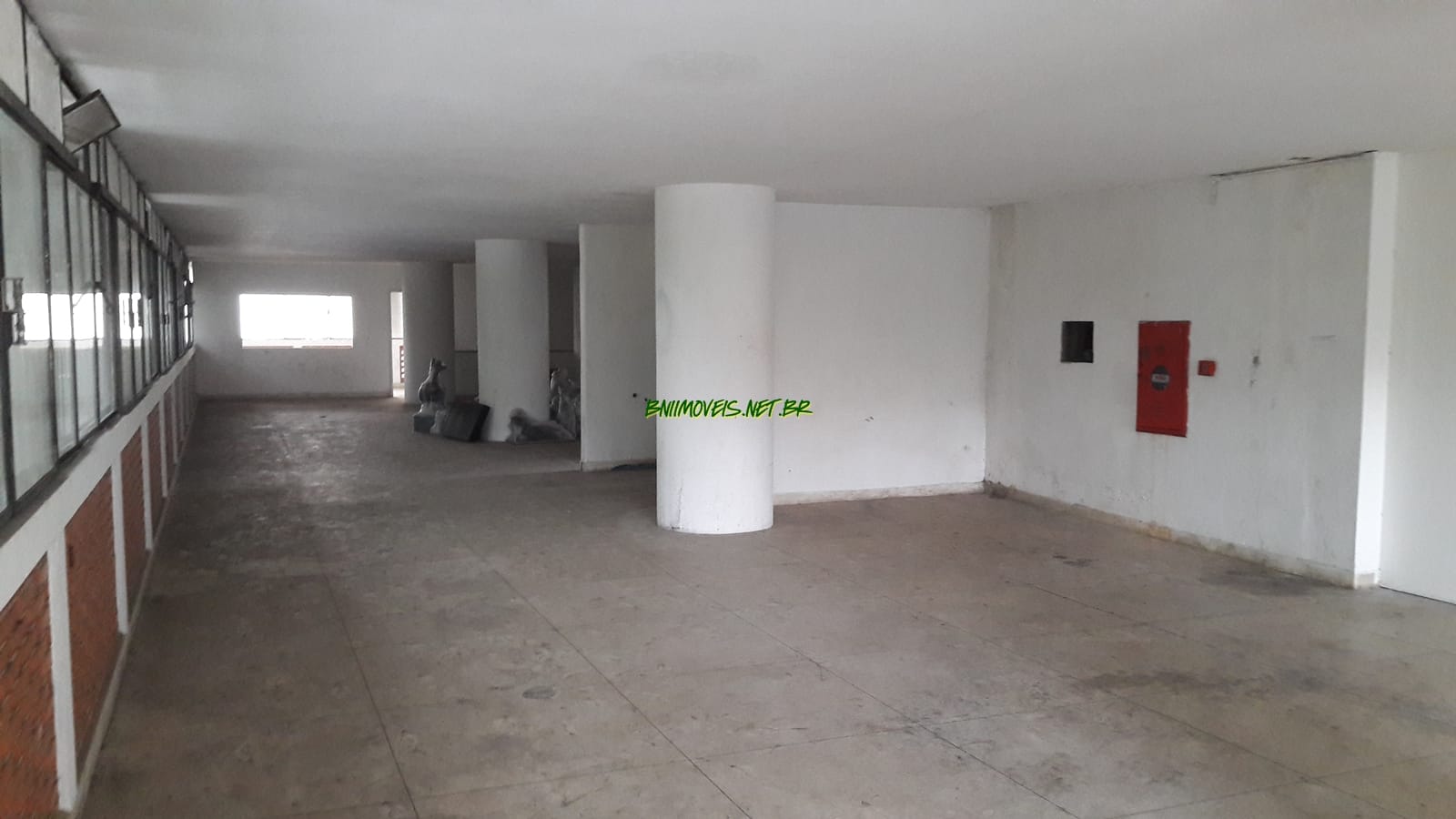 Sala-Conjunto, 300 m² - Foto 2
