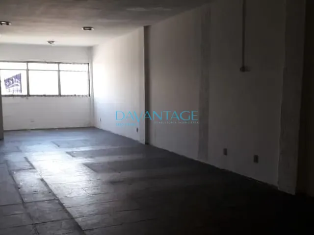 Loja com 110m², para alugar, no bairro Lapa de Baixo em São Paulo