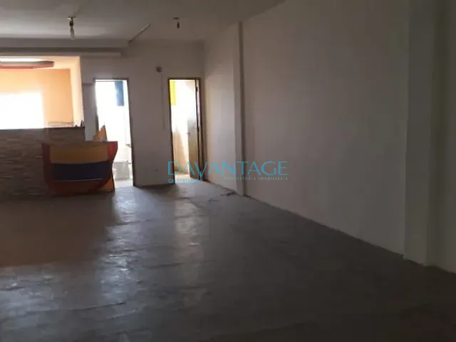 Loja com 110m², para alugar, no bairro Lapa de Baixo em São Paulo