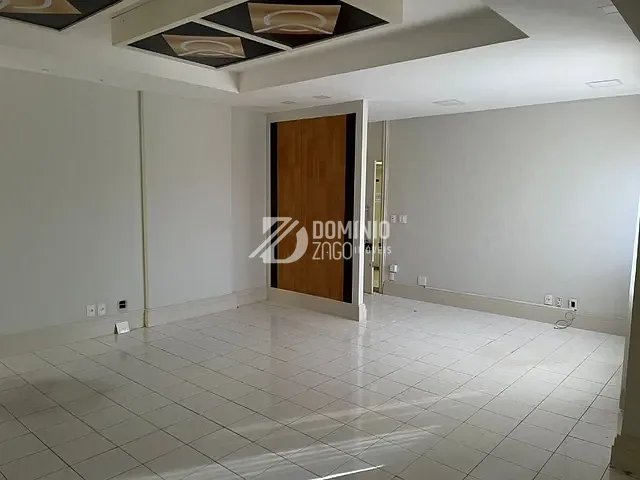 Sala com 100m², à venda, no bairro Centro em Uberaba