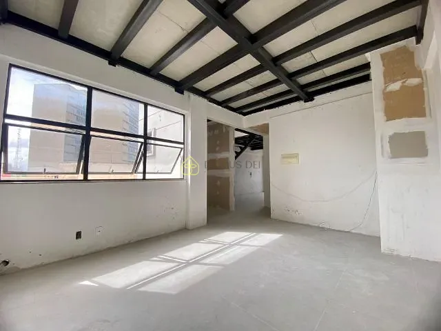 Sala à venda, no bairro Vila Santa Cecília em Volta Redonda