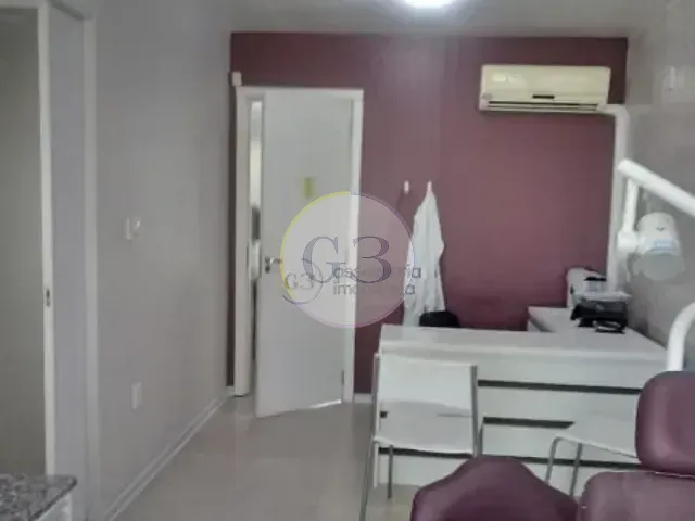 Sala à venda, no bairro Centro em Pelotas
