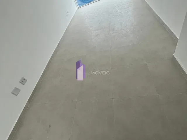 Sala para alugar, no bairro Piratininga em Niterói