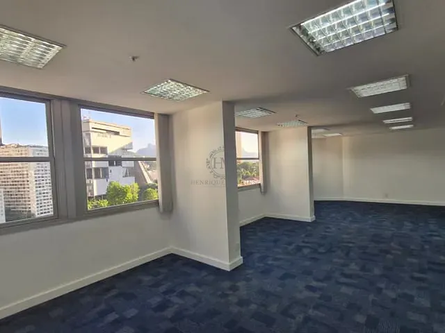 Sala com 260m², para alugar, no bairro Centro em Rio de Janeiro