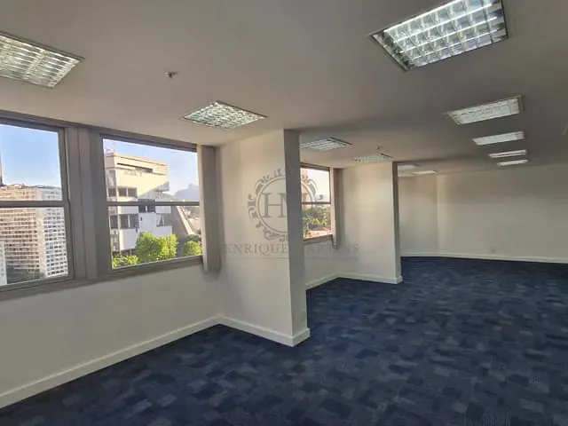 Sala com 260m², para alugar, no bairro Centro em Rio de Janeiro