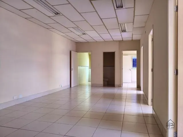 Sala com 80m², para alugar, no bairro Parque Bahia em Cotia