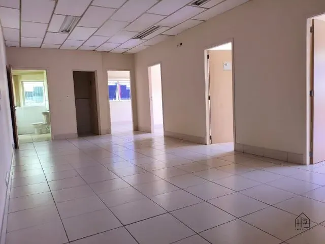 Sala com 80m², para alugar, no bairro Parque Bahia em Cotia
