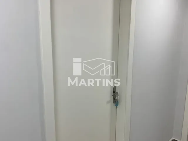 Sala para alugar, no bairro Jardim Santa Cruz em Taboão da Serra