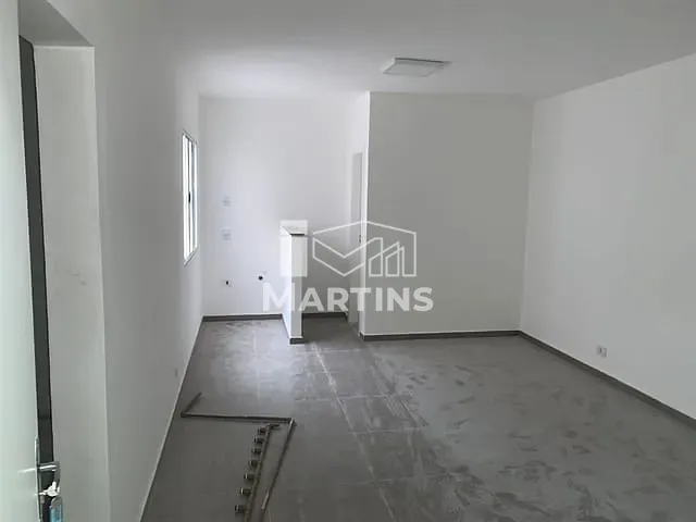 Sala para alugar, no bairro Jardim Santa Cruz em Taboão da Serra