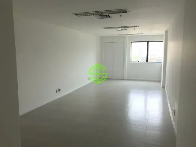 Sala com 35m², à venda, no bairro Barra da Tijuca em Rio de Janeiro