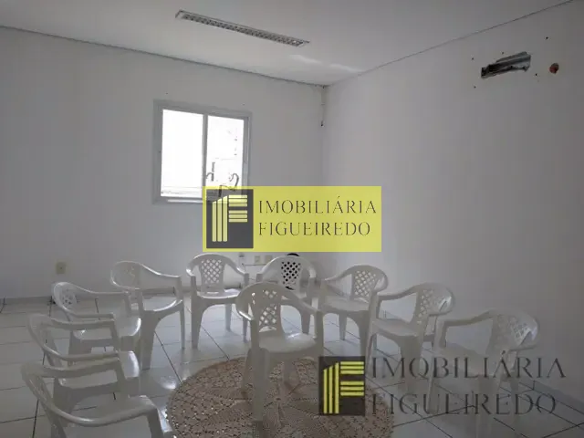 Sala com 40m², para alugar, no bairro Centro em São José do Rio Preto