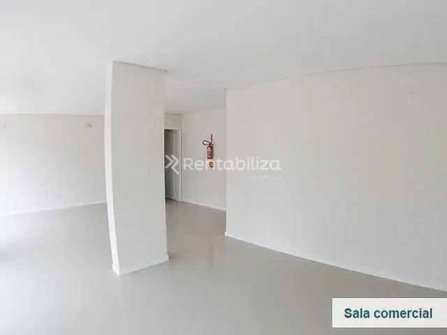 Sala com 70m², à venda, no bairro Centro em Balneário Camboriú