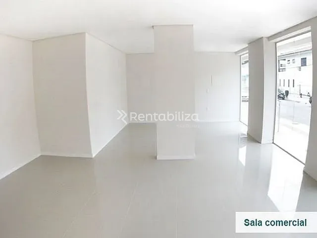 Sala com 70m², à venda, no bairro Centro em Balneário Camboriú