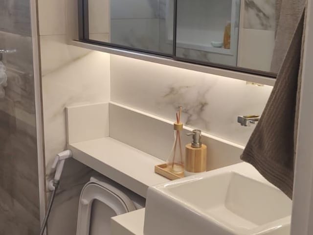 Sala com 57m² 2 quartos e 1 banheiro, à venda, no bairro Vila Jaboticabeira em Taubaté