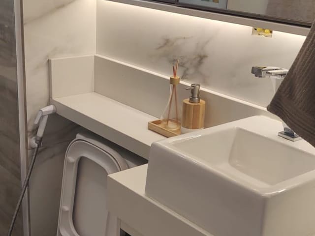 Sala com 57m² 2 quartos e 1 banheiro, à venda, no bairro Vila Jaboticabeira em Taubaté