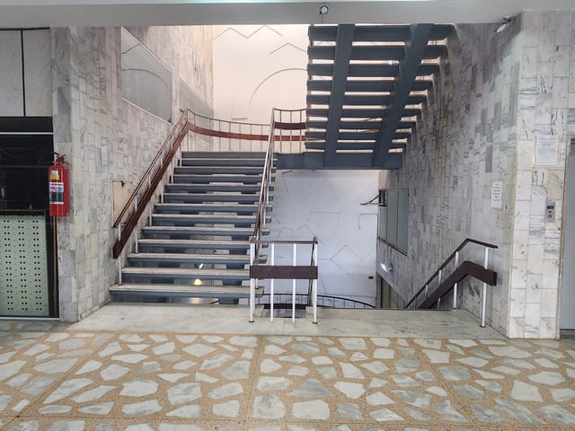 Sala com 30m², para alugar, no bairro Centro em Cabo Frio