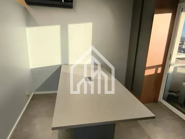 Sala com 66m², para alugar, no bairro Penha de França em São Paulo