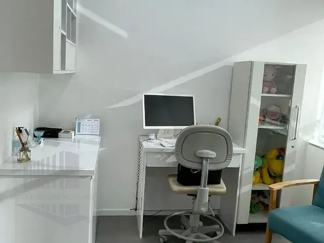 Sala à venda, no bairro Vila Nova Conceição em São Paulo