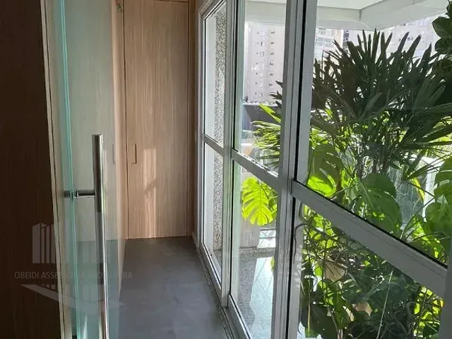 Sala à venda, no bairro Vila Nova Conceição em São Paulo