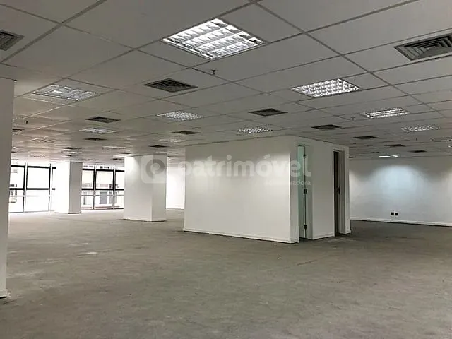 Sala com 434m², para alugar, no bairro Centro em Rio de Janeiro