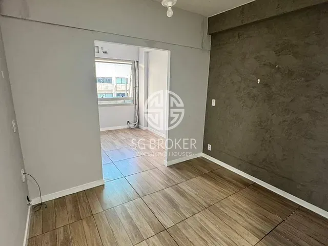 Sala com 26m², à venda ou para alugar, no bairro Recreio dos Bandeirantes em Rio de Janeiro