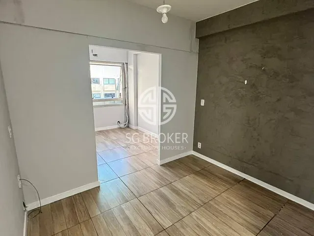 Sala com 26m², à venda ou para alugar, no bairro Recreio dos Bandeirantes em Rio de Janeiro