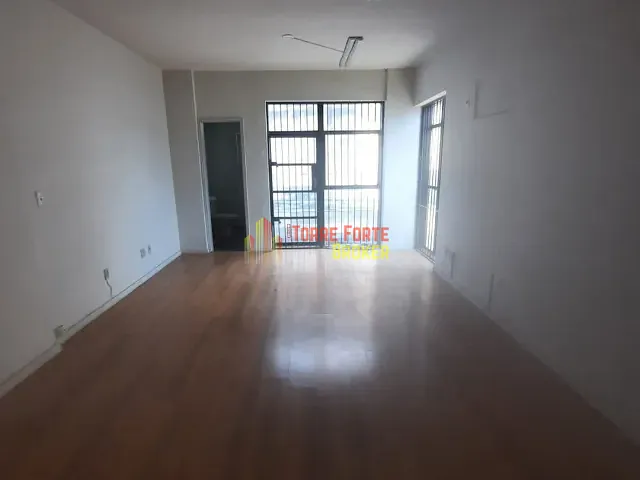 Sala com 45m², à venda ou para alugar, no bairro Santa Efigênia em Belo Horizonte