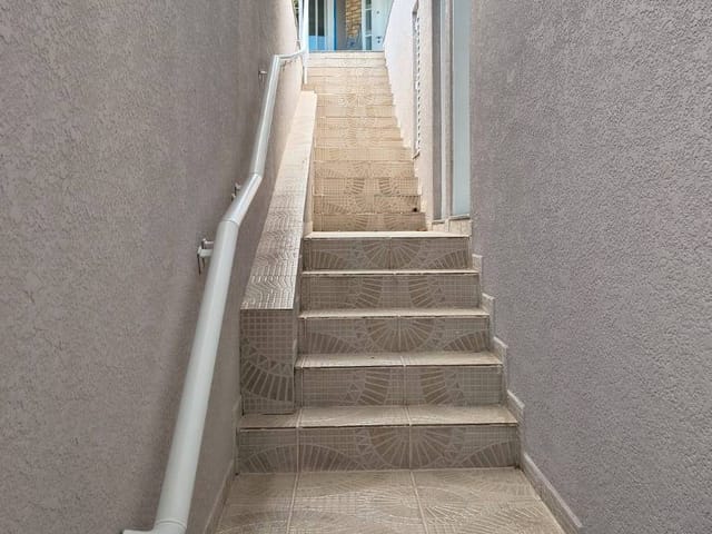 Sala para alugar, no bairro Coqueiros em Florianópolis