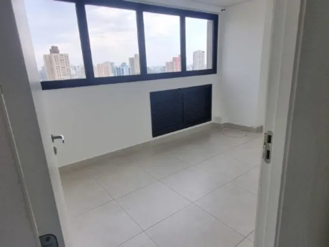 Sala à venda, no bairro Vila Assunção em Santo André