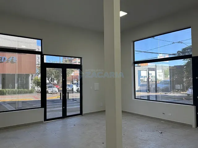Sala para alugar, no bairro Centro em Apucarana