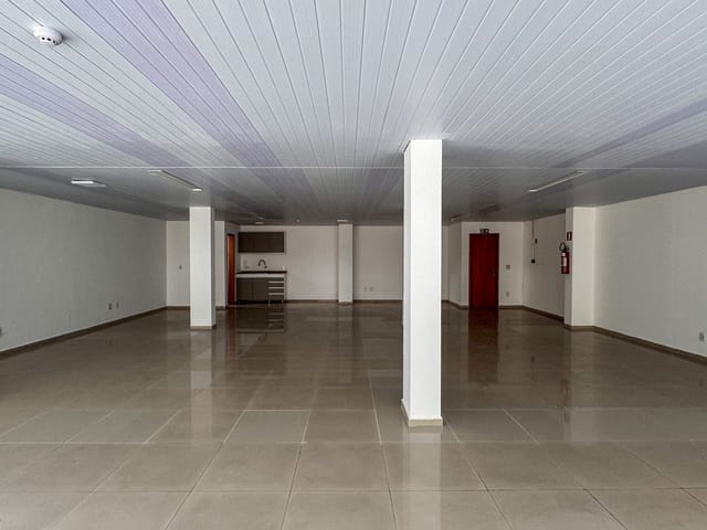 Sala para alugar, no bairro Paineiras em Juiz de Fora