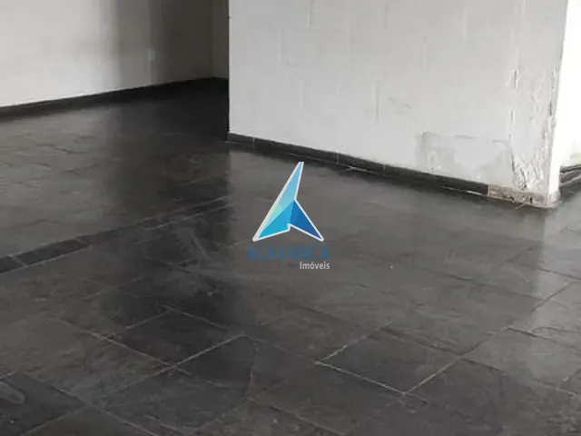 Sala com 250m², para alugar, no bairro Centro em Governador Valadares