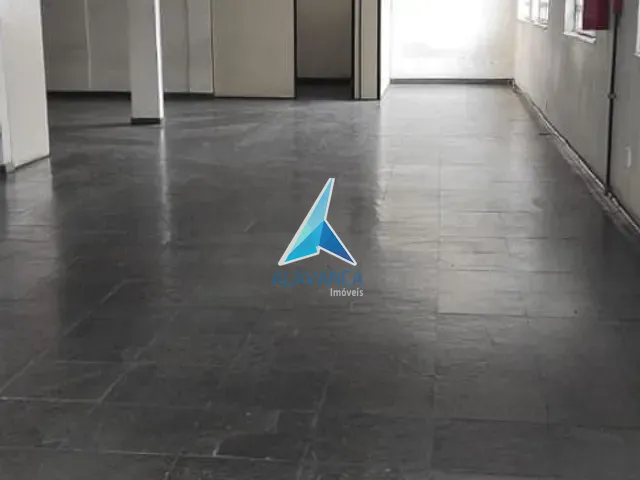 Sala com 250m², para alugar, no bairro Centro em Governador Valadares