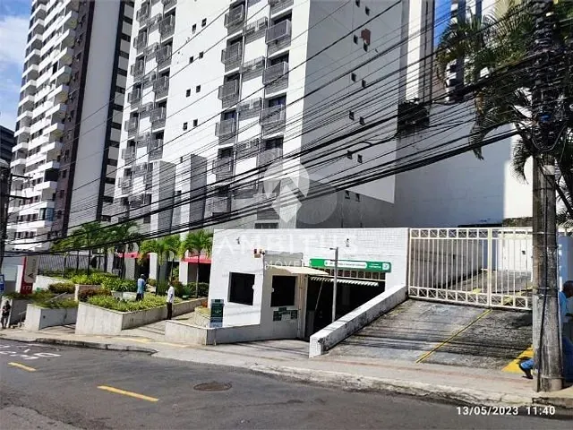 Sala com 32m², à venda ou para alugar, no bairro Pituba em Salvador