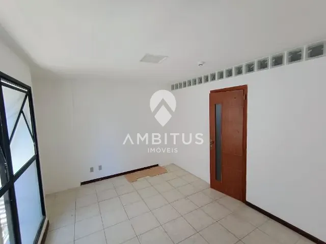 Sala com 32m², à venda ou para alugar, no bairro Pituba em Salvador