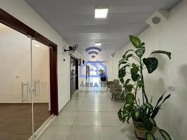 Sala com 36m², para alugar, no bairro Cidade Jardim em Caraguatatuba
