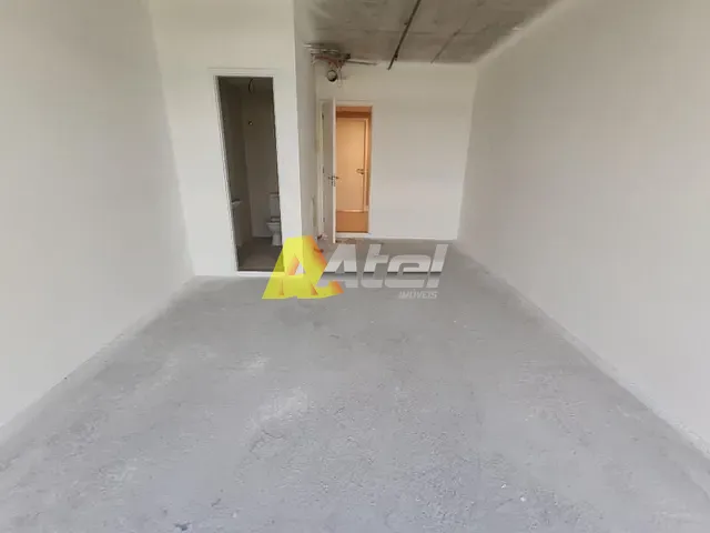 Sala com 21m², à venda ou para alugar, no bairro Jacarepaguá em Rio de Janeiro