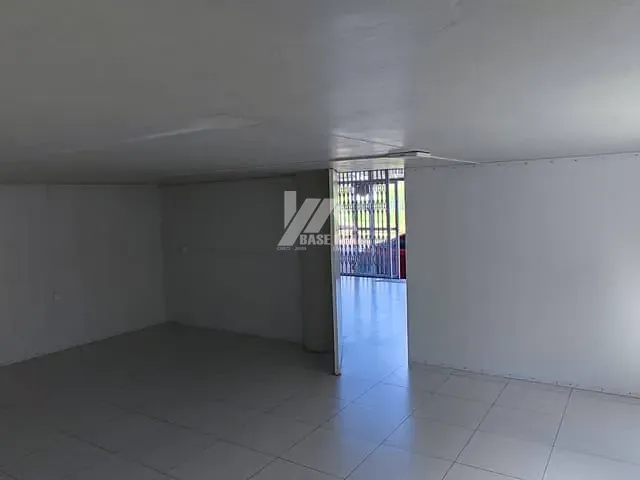 Sala com 73m², para alugar, no bairro Centro em Guarapuava