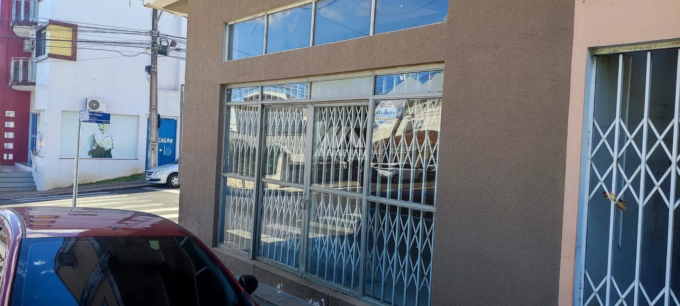 Sala Comercial próximo a prefeitura de Guarapuava — Centro