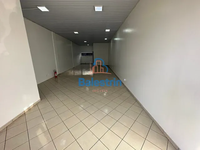 Sala para alugar, no bairro Centro em Fraiburgo