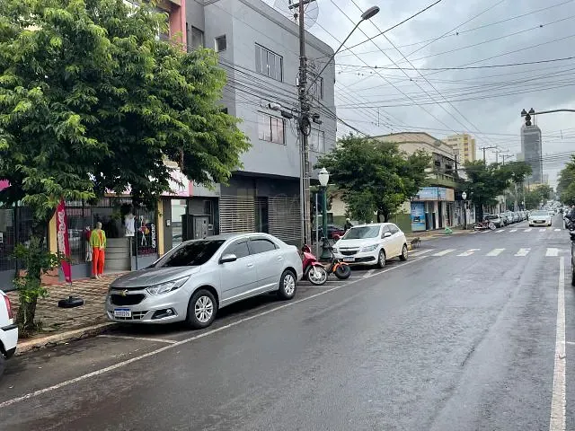 Sala à venda, no bairro Centro em Apucarana